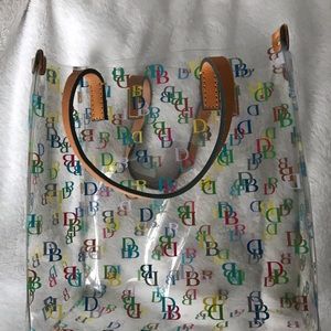 Dooney & Bourke Bags - Dooney and Bourke small tote ❤️ Dooney & Bourke Bags - Dooney and Bourke small tote ❤️
